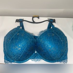 Bra Victoria Secret size 38DD
